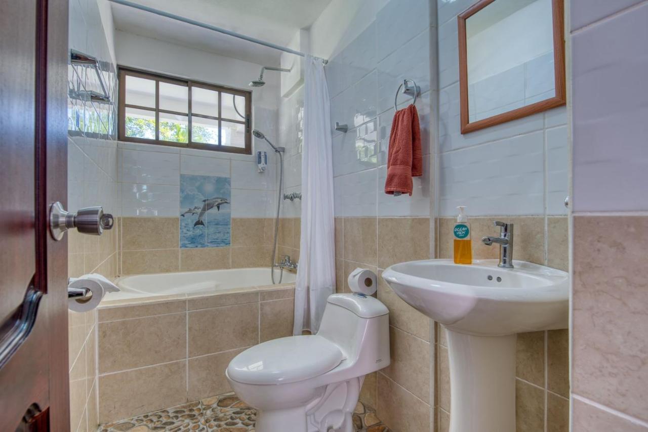 קאוויטה Ocean View Lodge מראה חיצוני תמונה