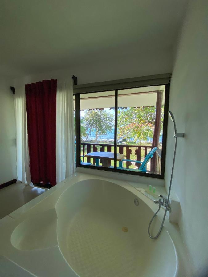 קאוויטה Ocean View Lodge מראה חיצוני תמונה